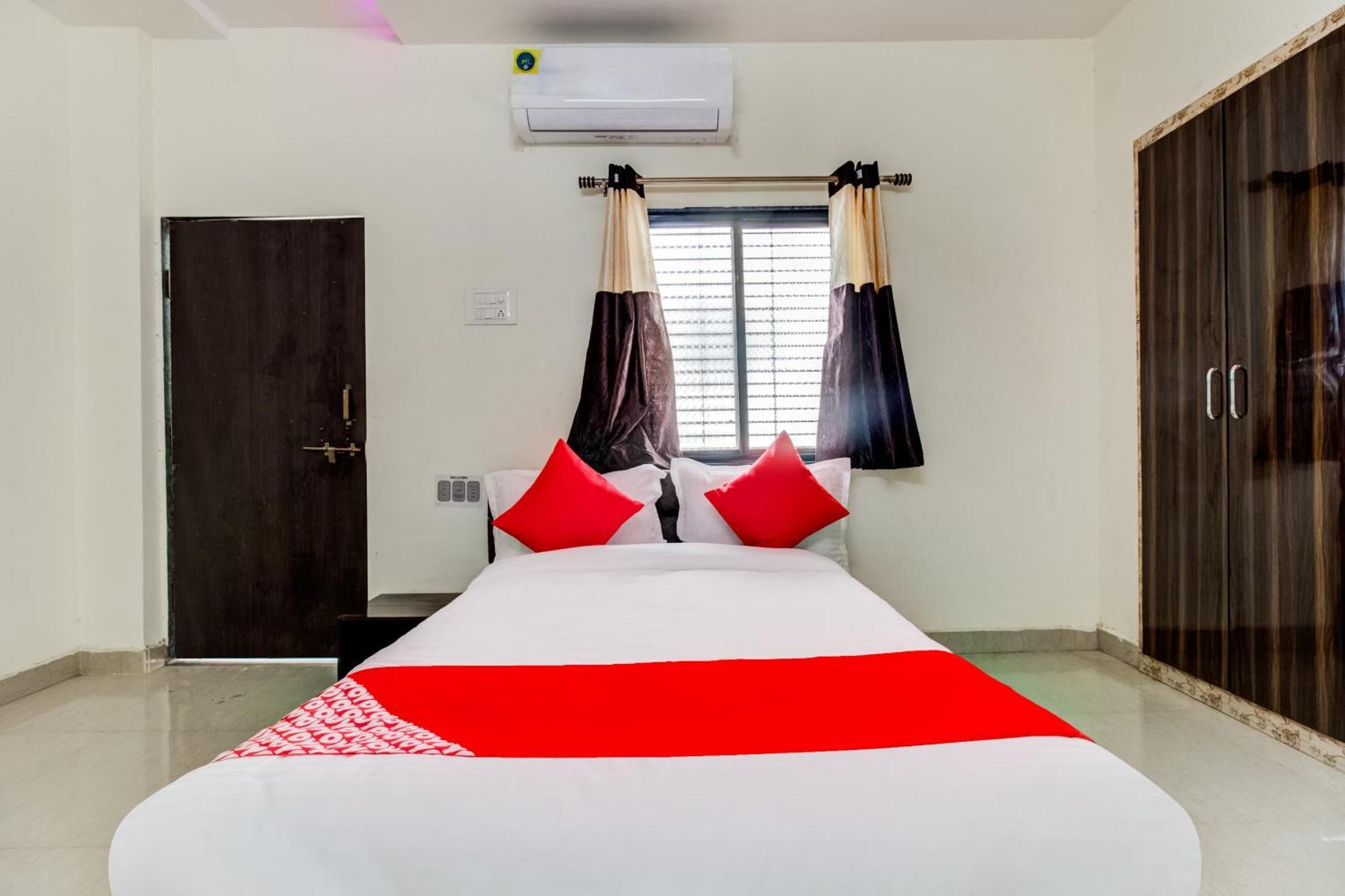 Hotel O City Center Dhule Exterior foto
